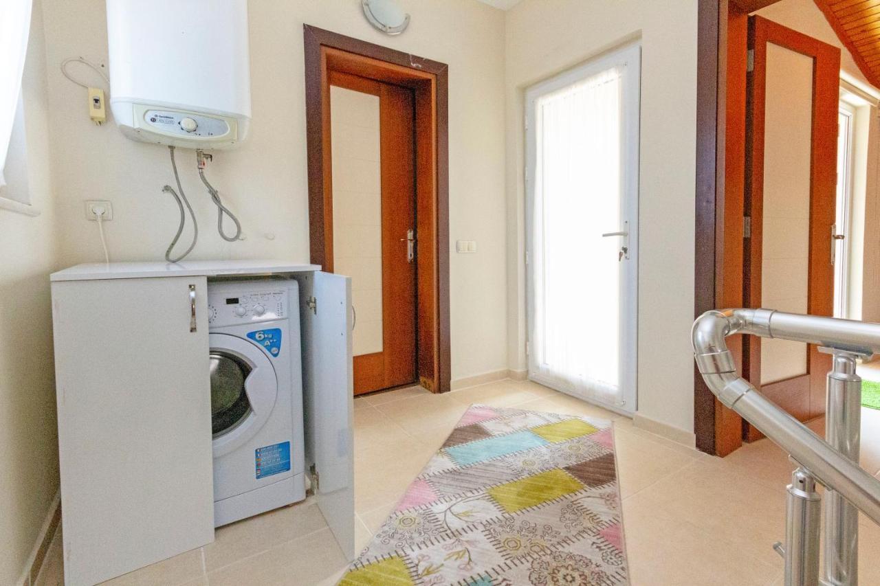 Paradise Town Villa Alison Белек Екстериор снимка